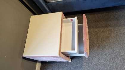 Noptiera Estonya, 46x55x59cm, culoare Roz Pudra BELLONA Noptiera 20ESY4K00200066
