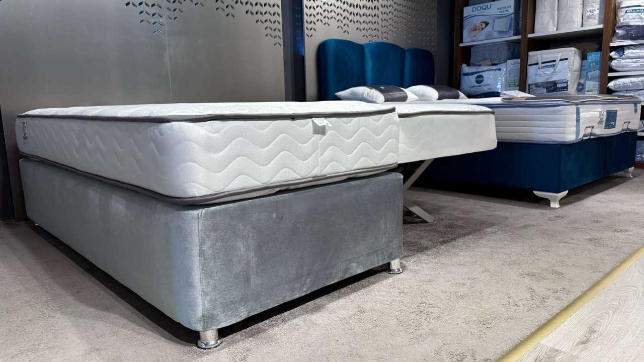 Baza Caprice Baby 90X200 Cu doua saltele, catifea verde - Promo BELLONA Paturi Tapitate SHOWROOM28CPYB600100014+27CAP00902000200