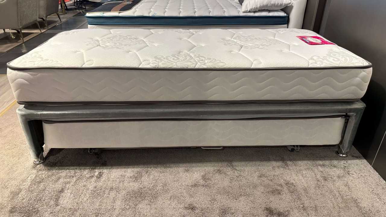 Baza Caprice Baby 90X200 Cu doua saltele, catifea verde - Promo BELLONA Paturi Tapitate SHOWROOM28CPYB600100014+27CAP00902000200