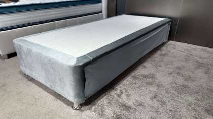Baza Caprice Baby 90X200 Cu doua saltele, catifea verde - Promo BELLONA Paturi Tapitate SHOWROOM28CPYB600100014+27CAP00902000200