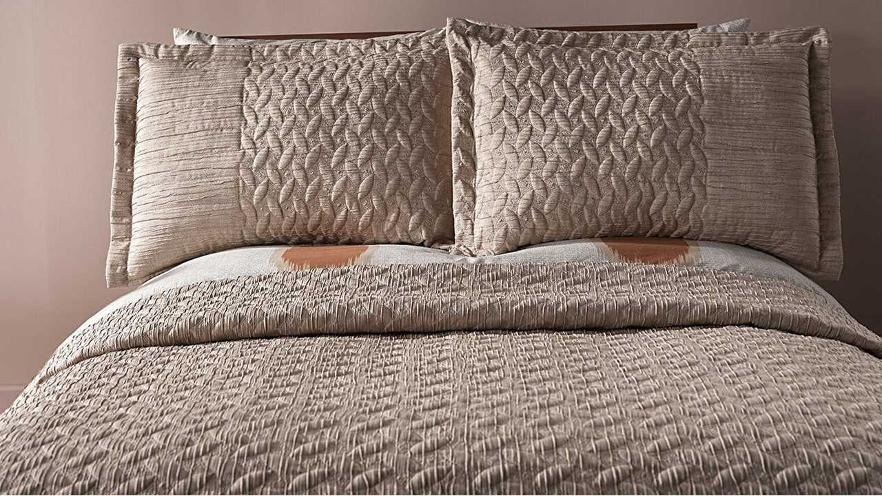Cuvertura dubla Mirage, 250x260cm, culoare Bej DOQU Cuverturi si Pături 2Q9YTOMRGE0020000