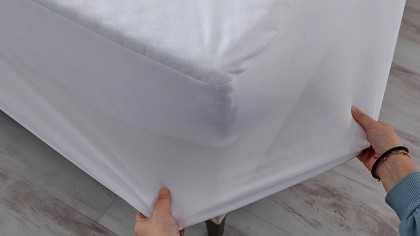 Husa Softy Alez Impermeabila, 160X200cm, Alb DOQU Husa Alez