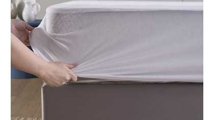 Husa Perla Alez Bumbac Fitted Impermeabila, 120X200cm, Alb DOQU Husa Alez